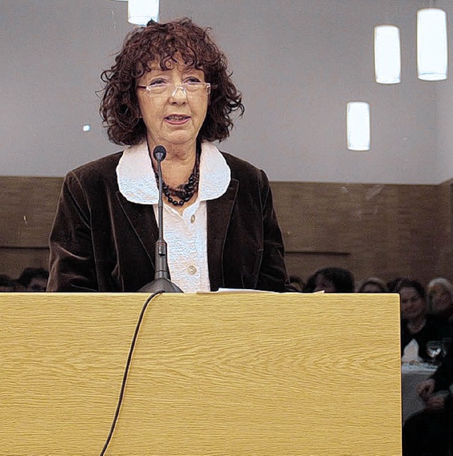 Psychologin Hildegard Parekh referiert...m Ladies Lunch ber das Thema Trumen.  | Foto: von appen