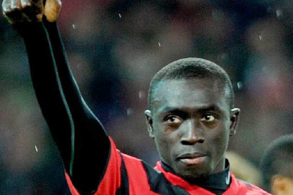 1. Demba Papiss Cissé, 12 Millionen Euro, Newcastle United, 1/2012 (Foto: Meinrad Schön) 1. Demba Papiss Cissé, 12 Millionen Euro, Newcastle United, 1/2012 (Foto: Meinrad Schön)