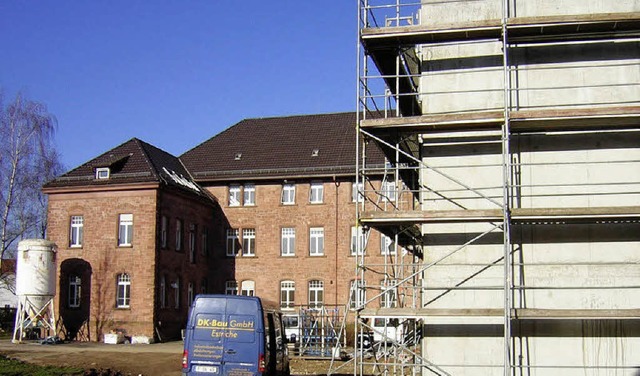 Der Umbau des ehemaligen Vermessungsam...Neubaus   ist bereits in vollem Gang.   | Foto: Gerhard Walser