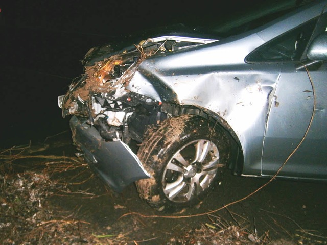 Der Fahrer dieses Wagens wurde bei einem Unfall in der Ortenau schwer verletzt.  | Foto: Polizei