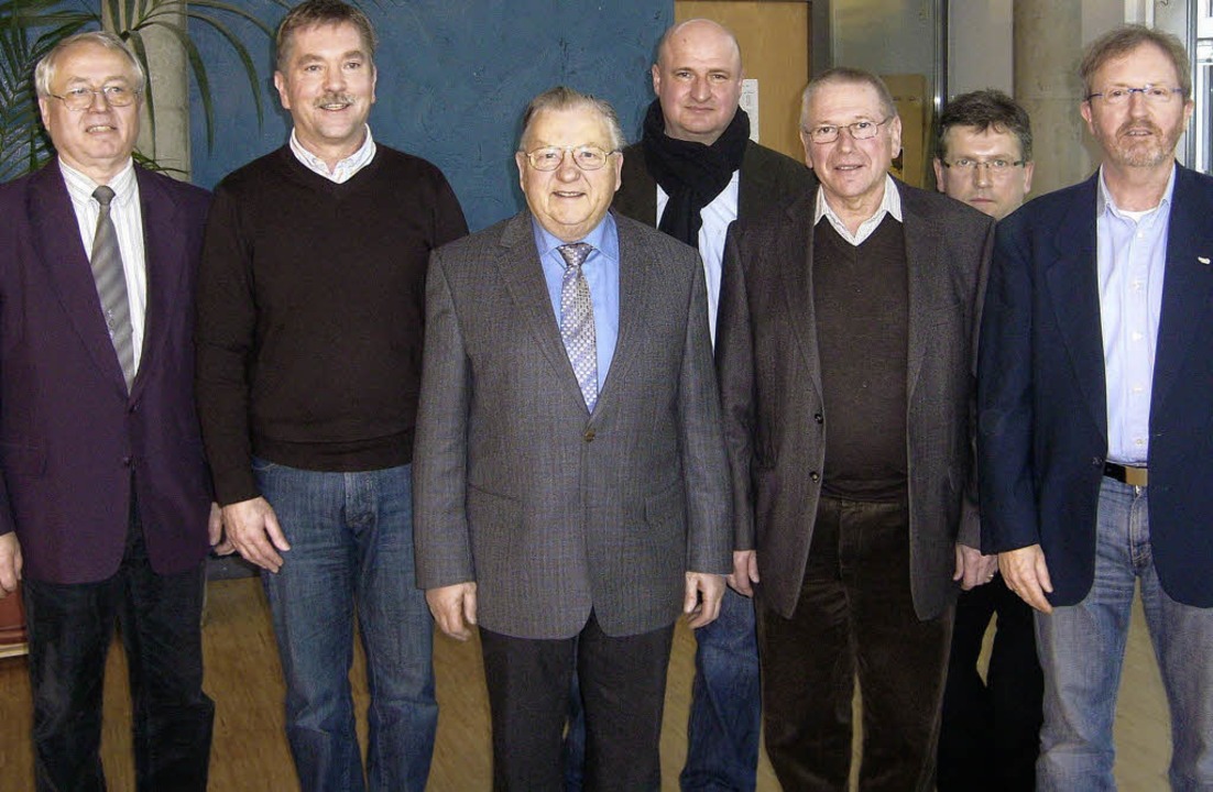 Der bisherige Vorsitzende der Kaiserst...li Ritter und Edgar Jäger (von links).  | Foto: privat