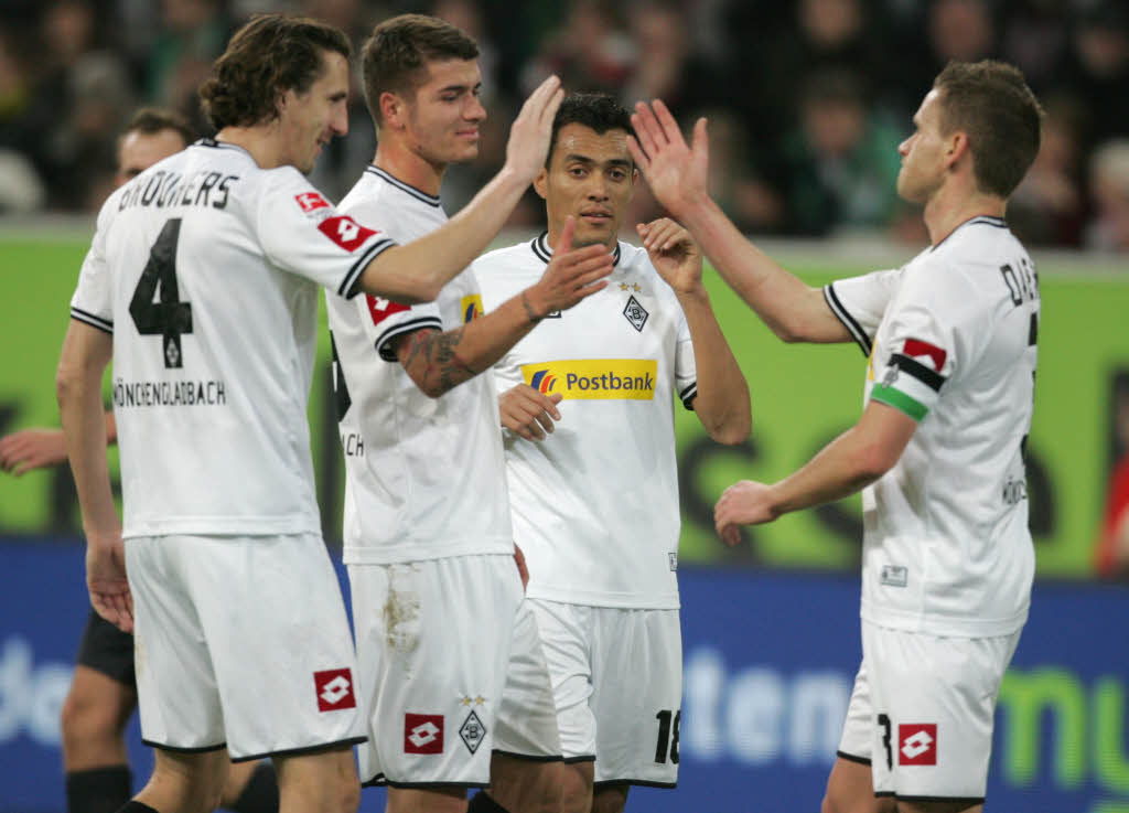 Seit Einfhrung der 3-Punkte-Regel ist das die geringste Punktezahl, die fr den Klassenerhalt reichte. Den 15. Platz teilte sich Gladbach mit drei weiteren Teams.