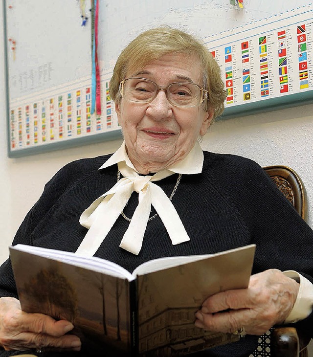 Thea Moppert wird morgen 90.   | Foto: heck