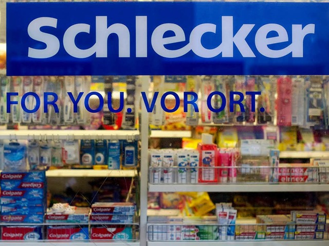 Der Drogeriekonzern Schlecker geht in ...n von einer Schlieung betroffen sein.  | Foto: AFP