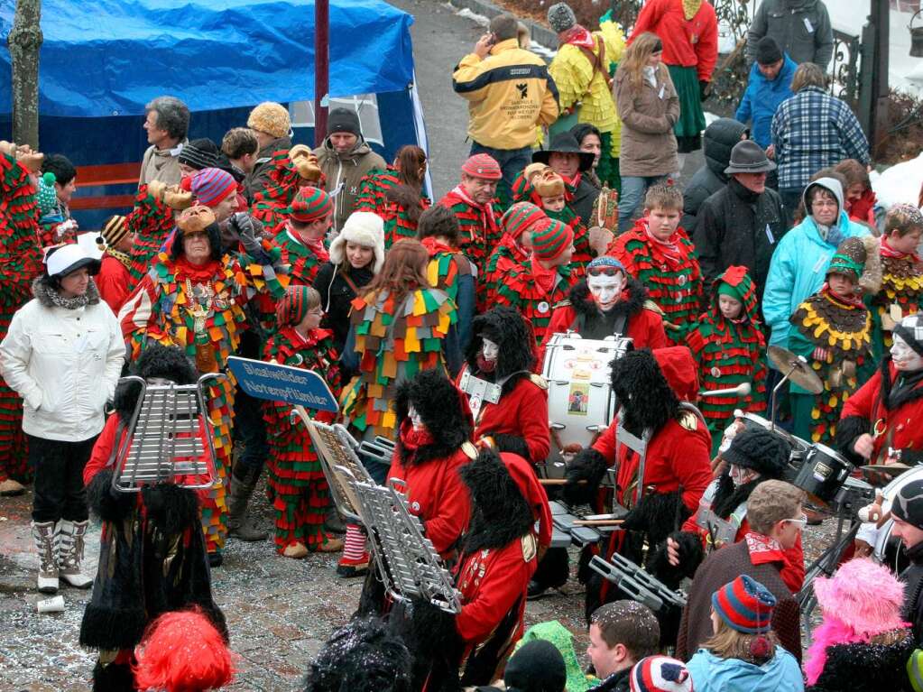 38 Gruppen waren dem Ruf der Schluchseeglunki gefolgt und prsentierten sich farbenfroh in nrrischer Gesinnung.