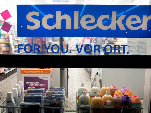 Der Drogerieriese Schlecker muss Insolvenz anmelden.  | Foto: dpa