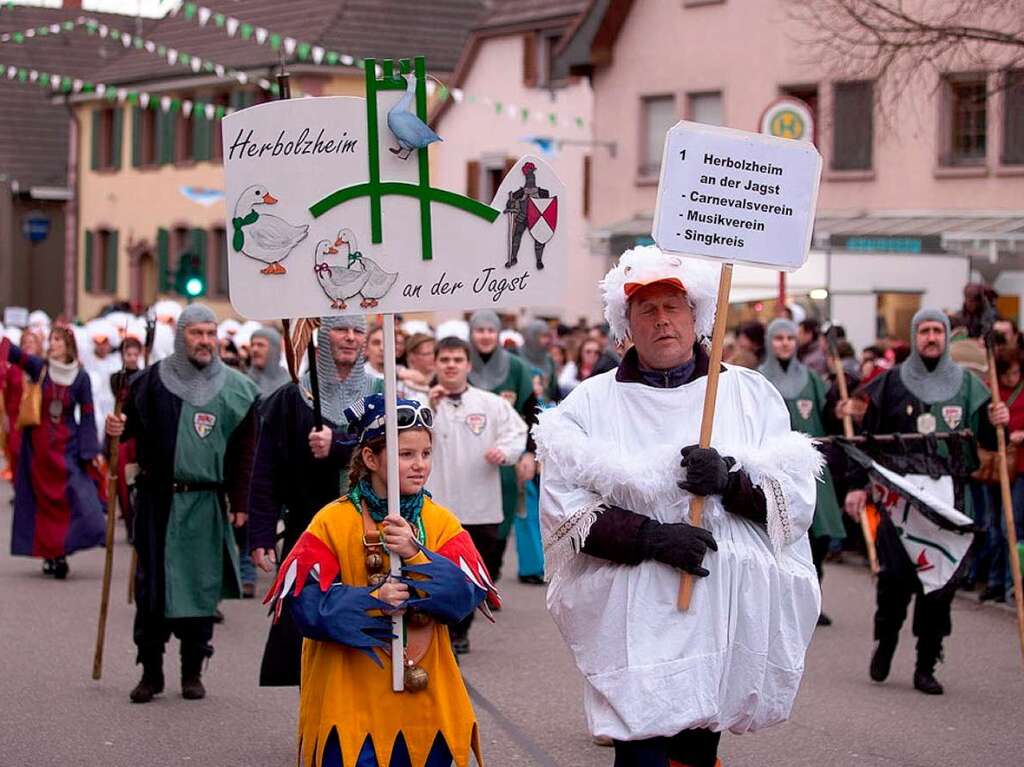 120 Gruppen oder 6500 Hästräger feiern in Herbolzheim 120 Gruppen oder 6500 Hästräger feiern in Herbolzheim