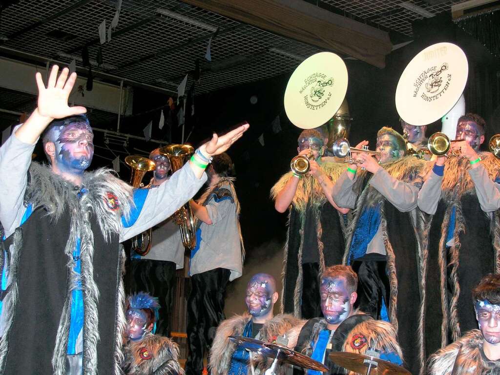 Guggemusik Schtägge-Näschunter aus Eigeltingen-Honstetten bringen die Halle zum Kochen! Guggemusik Schtägge-Näschunter aus Eigeltingen-Honstetten bringen die Halle zum Kochen!