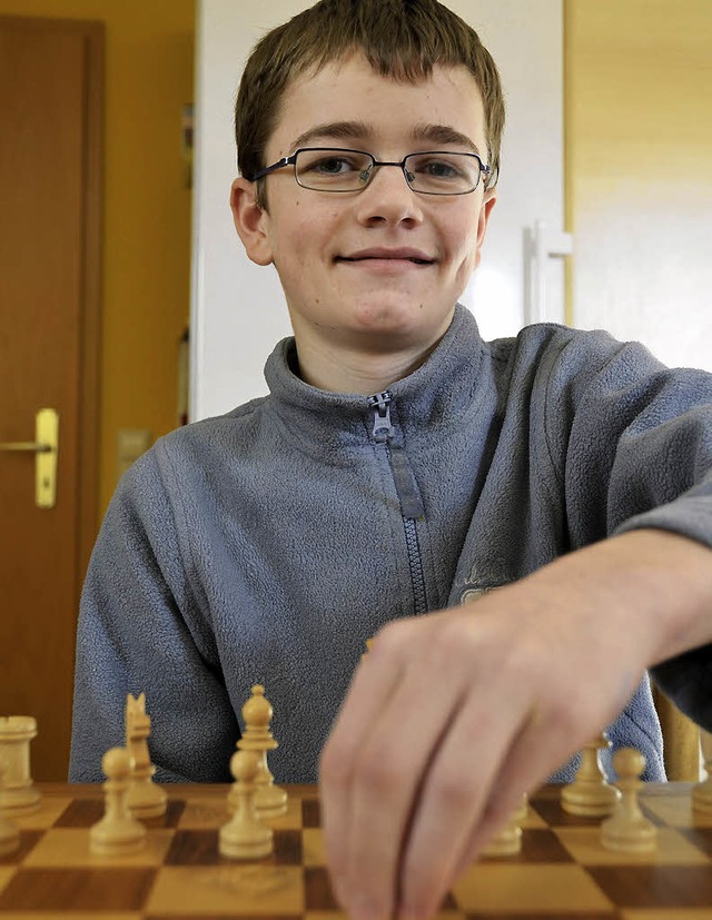 Christoph Grunau bei einer seiner Lieblingsbeschftigungen: Schach.   | Foto: Jens Klein