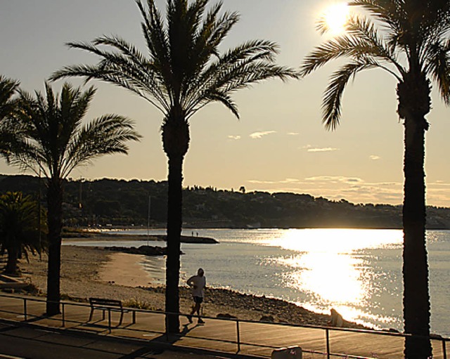 In einem Hotel am Strand von Bandol werden die Wehrer untergebracht.   | Foto: Justus Obermeyer