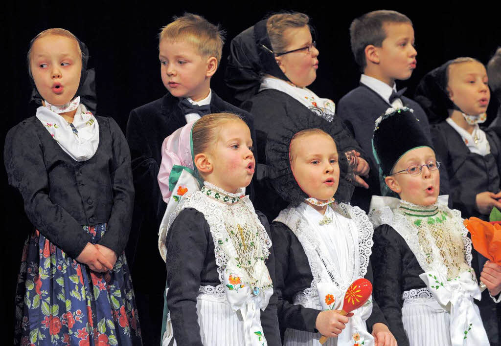 Brauchtum: Sorbische Vogelhochzeit im Kindergarten von Crostwitz bei Bautzen. Brauchtum: Sorbische Vogelhochzeit im Kindergarten von Crostwitz bei Bautzen.