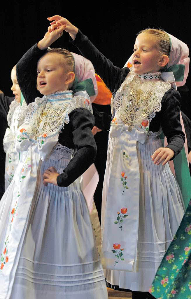 Brauchtum: Sorbische Vogelhochzeit im Kindergarten von Crostwitz bei Bautzen. Brauchtum: Sorbische Vogelhochzeit im Kindergarten von Crostwitz bei Bautzen.