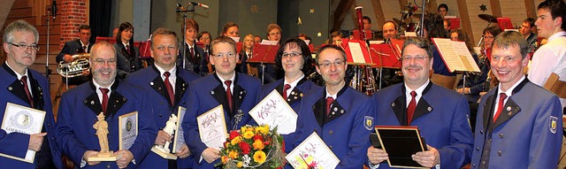 Josef Kopp, Rudolf Trndle und Jrgen ...d des Musikvereins Eisenbach ernannt.   | Foto: GERT BRICHTA