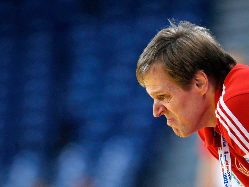 Kein Glück beim ersten großen Turnier: Bundestrainer Martin Heuberger.  | Foto: AFP