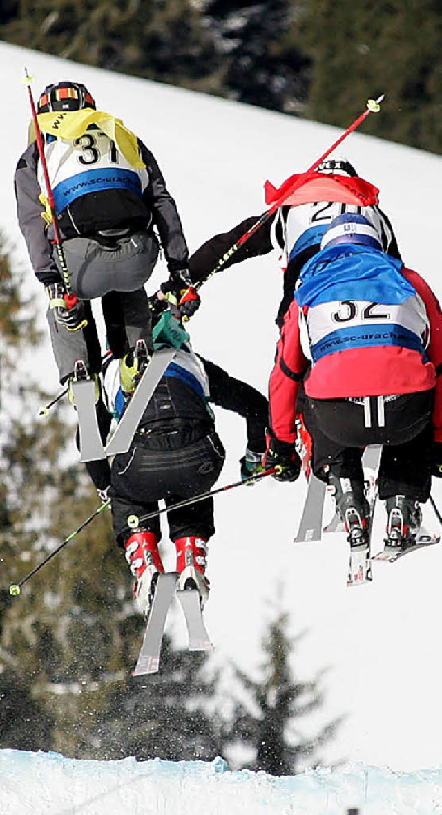 Abwrts im Viererzug: Skicrosser in Urach  | Foto: roger mller