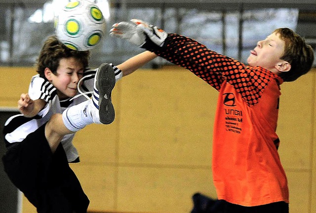 Augen zu und durch, hie  die Devise f...er Wintersbuckhalle   unter sich war.   | Foto: Meinrad Schn