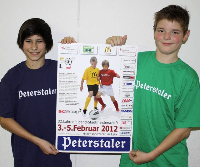 Die beiden D-Jugendspieler Rico und Philipp freuen sich schon auf das Turnier.   | Foto: BZ