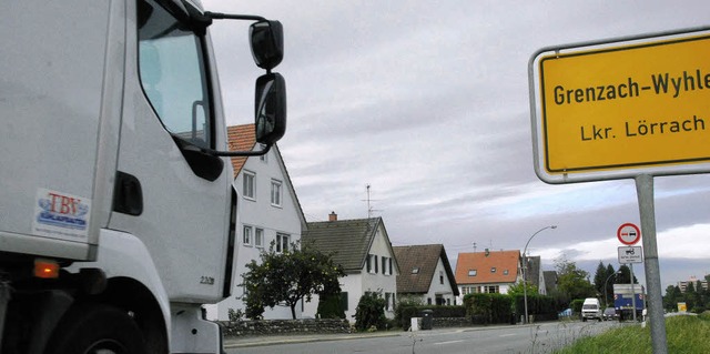 Das Ortsschild an der Siedlung bliebt,...aber es finden mehr Kontrollen statt.   | Foto: ralf Staub