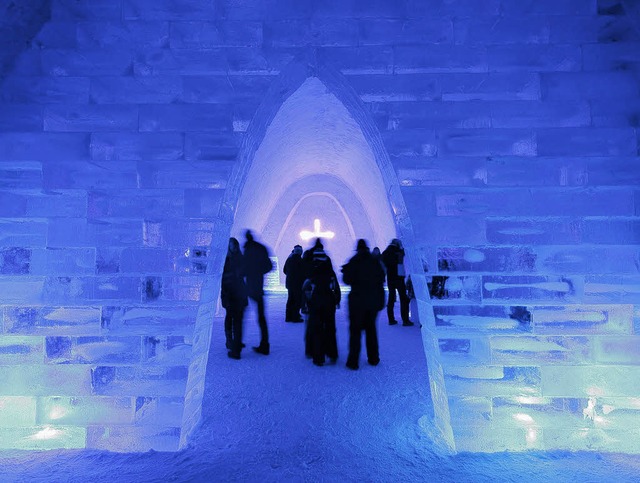 Woanders mag der Winter trbe aussehen...rahlt eine Kirche aus Schnee und Eis.   | Foto: Koeberl Doeringer Architekten (dpa)