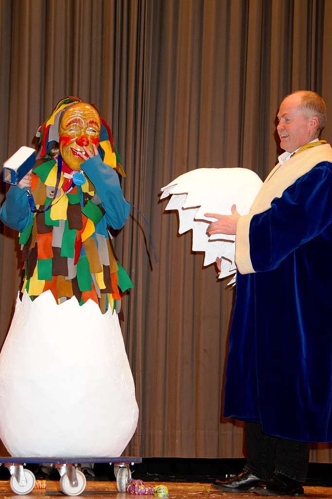 Beim Jubilums-Zunftabend zum 44. Geburtstag der Galgenvgel stand in der Schwarzwaldhalle die Geschichte der Grafuser Narren im Mittelpunkt.