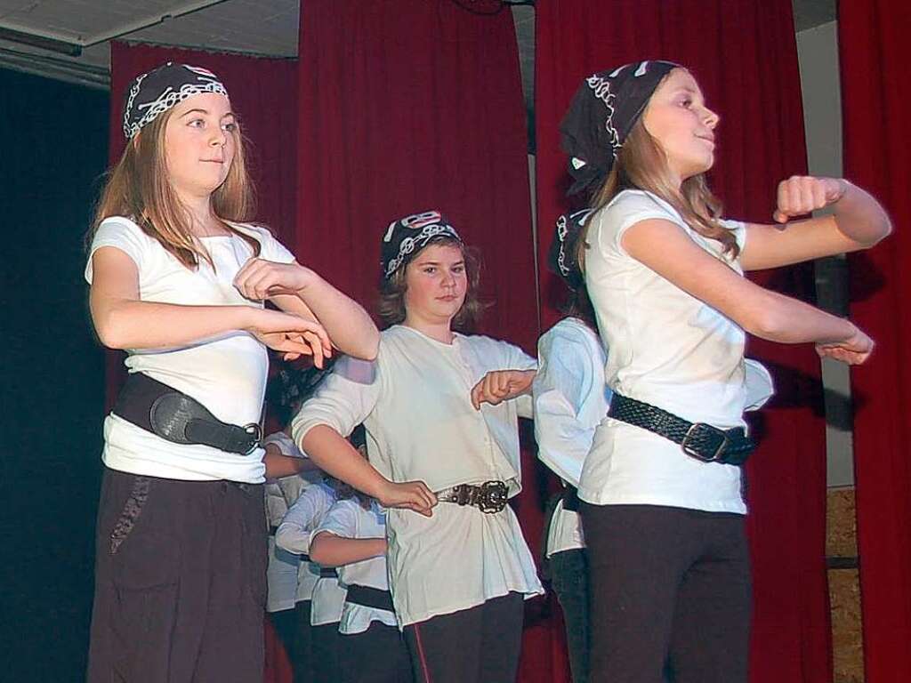 Piraten in Sicht: Der weibliche Narrensamen enterte schwungvoll die Bhne des Konradsaal.