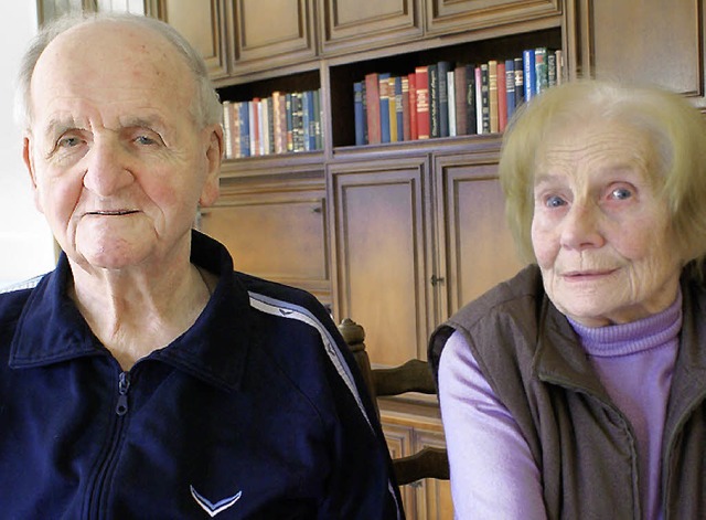 Gertrud und Artur Matt aus Wallbach sind seit 60 Jahren verheiratet.   | Foto: Werner Probst