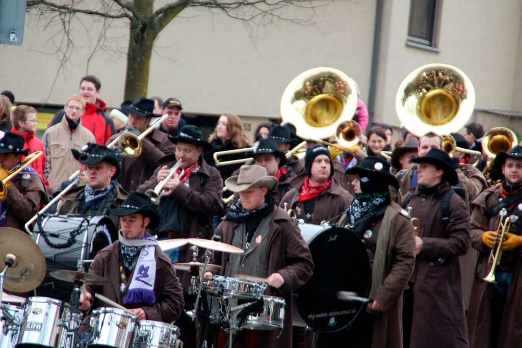 Narrenbaumstellen in flingen