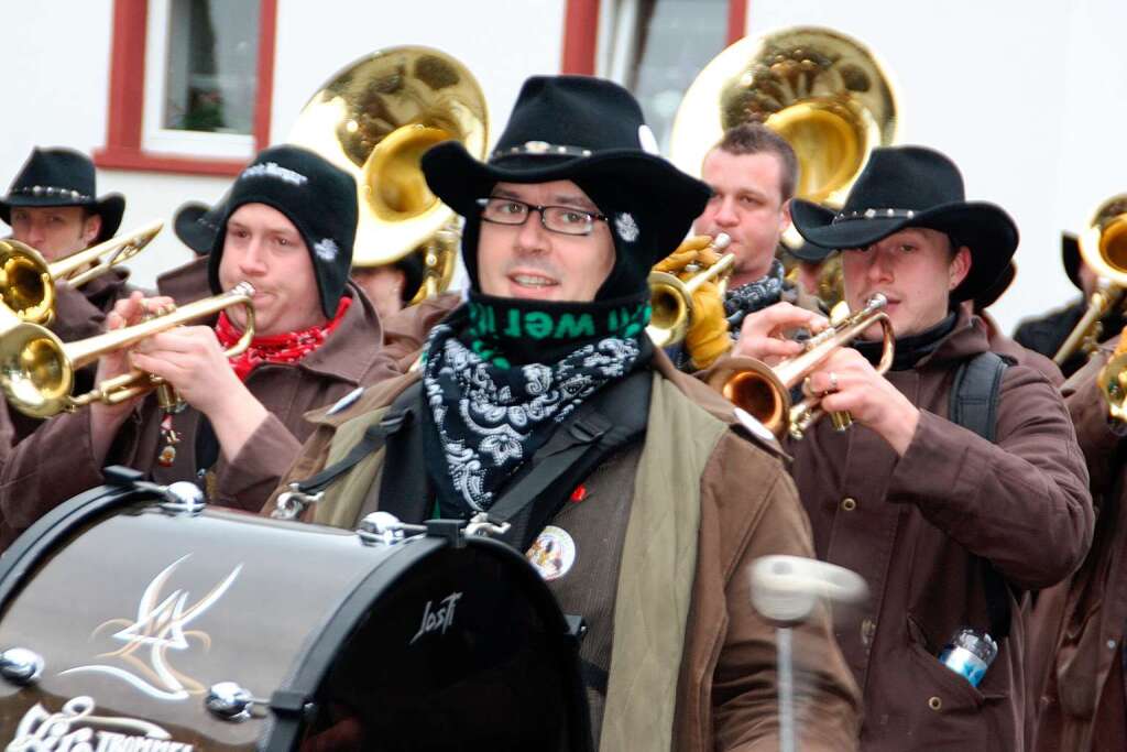 Narrenbaumstellen in flingen