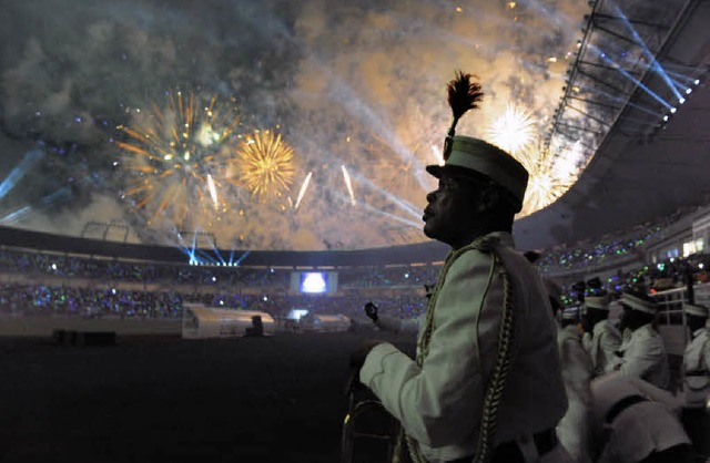 Feuerwerk zur Erffnung des Afrika-Cup...inea und in Gabun um den Afrika-Titel.  | Foto: afp/dieterich