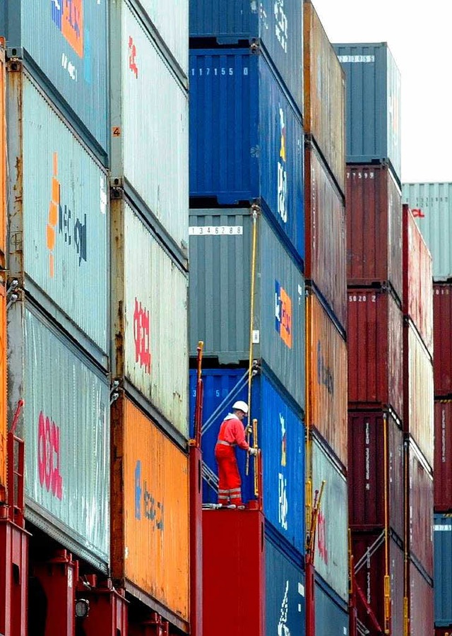 So viele Container &#8211; Verladearbeiten im Hamburger Hafen   | Foto: dapd