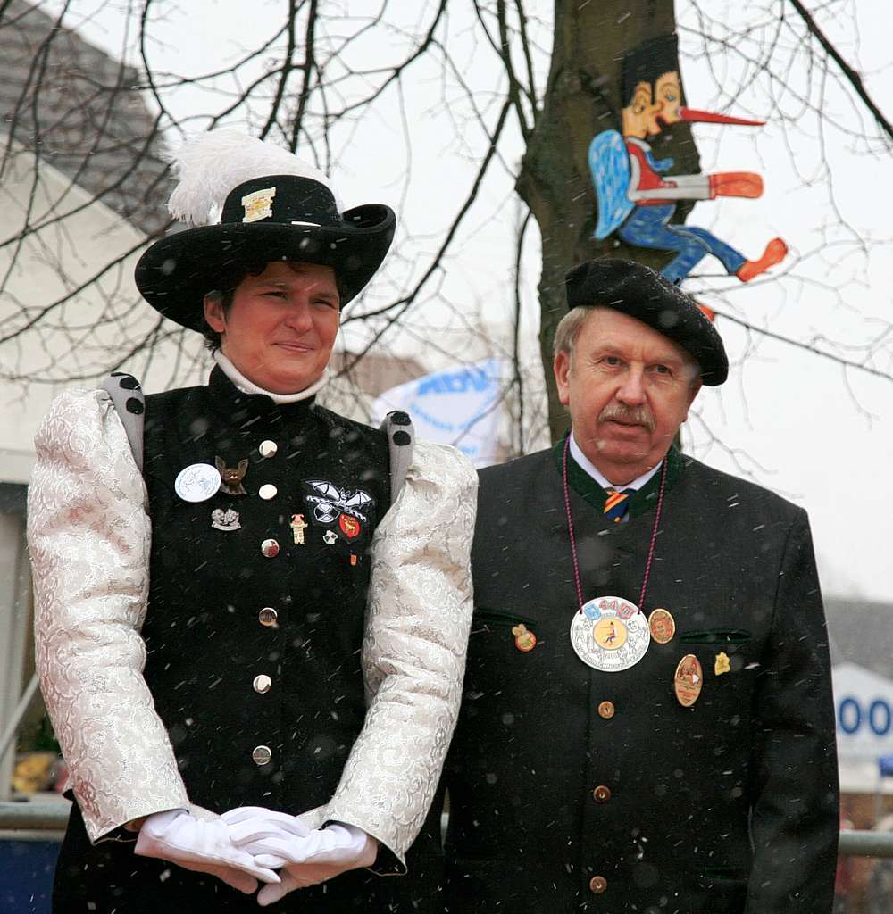 Ex-Landesministerin Tanja Gnner vor dem Narrengericht der Kappler Rhinschnooge.