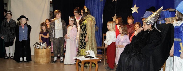 Mit dem Theaterstck &#8222;Die Prinze...beim Kindertanznachmittag in Egringen.  | Foto: schopferer