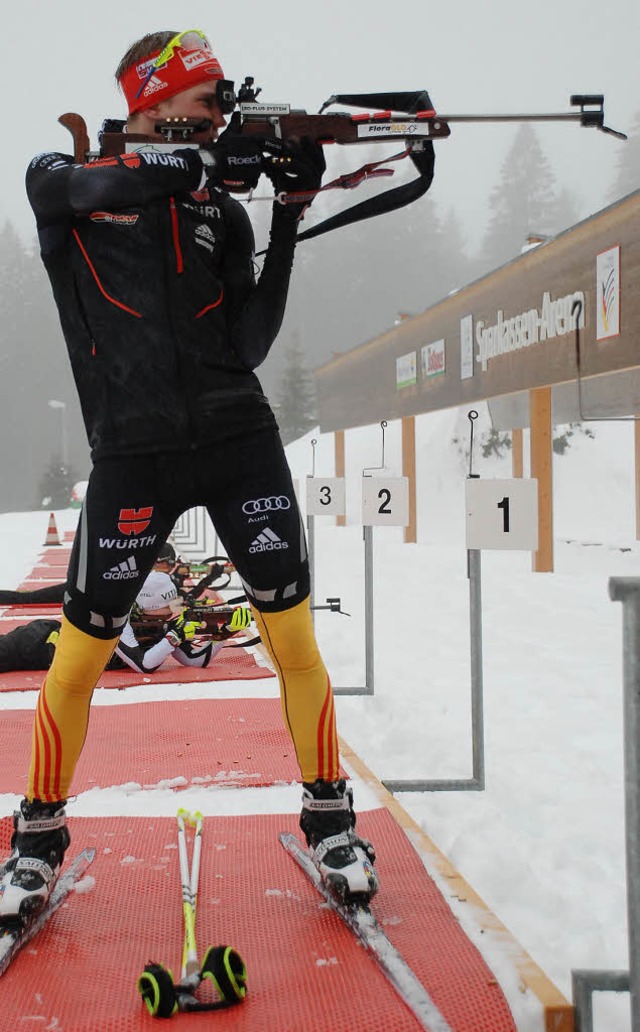 Die bittere Biathlon-Realitt lautet: ...elrennen bei der dritten Fnferserie.   | Foto: Jrgen Ruoff