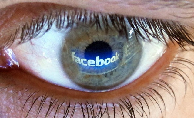 Facebook wei viel ber seine Nutzer, ...nleger viel mehr ber Facebook wissen.  | Foto: dpa