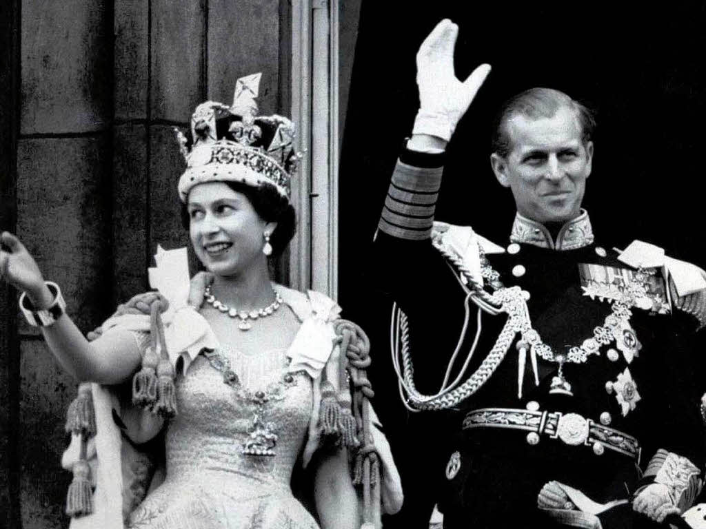 Queen Elizabeth nach der Krnungszeremonie am 2.6.1953 mit ihrem Ehemann Prinz Philip, Herzog von Edinburgh