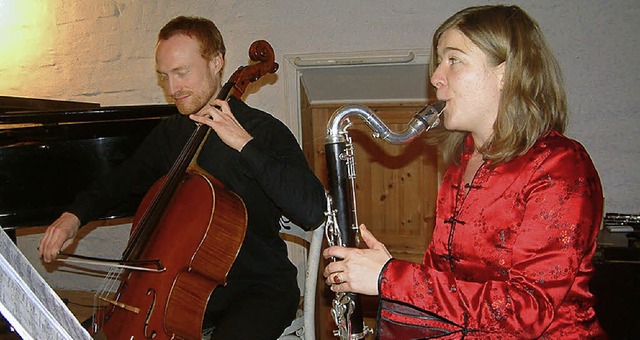 Klarinettistin Andrea Nagy und Cellist Philipp Schiemenz   | Foto: Roswitha Frey