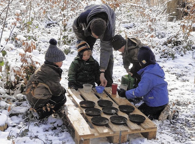 Alles andere als Warmduscher: Die Kinder des Waldkindergartens in Waldshut.    | Foto: Herbst