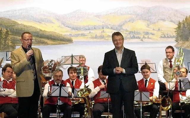 Ernst Hutter (rechts) beantwortete die Fragen von Gtz Ertle.  | Foto: Ute Aschendorf