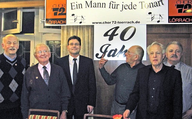 Vorstandsmitglieder und Geehrte beim C...leiter Herbert Kaiser, Frieder Krebs.   | Foto: PRIVAT