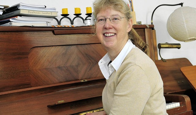 Ruth Uhlenhoff am Klavier  | Foto: Hans-E. Meidhof