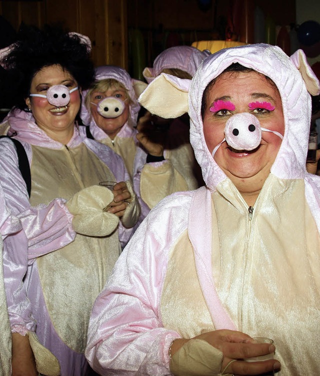 Ganz schn viel Schwein hatten die Rwihler Frauen  | Foto: Karin Stckl-Steinebrunner