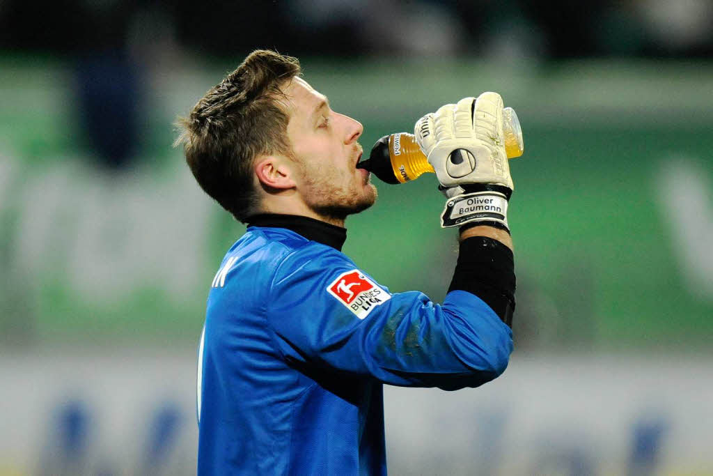 Freiburgs Oliver Baumann musste drei Treffer hinnehmen.