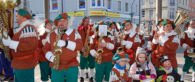 Die Zunftmusik sorgte fr gute Laune trotz  Klte.   | Foto: Heinz Vollmar