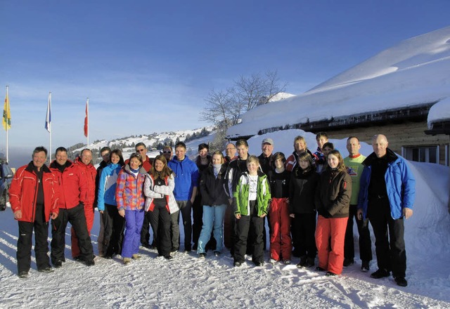Spa im Schnee hatten die Teilnehmer a...henende des TV Hgelberg in Obersaxen.  | Foto: Privat
