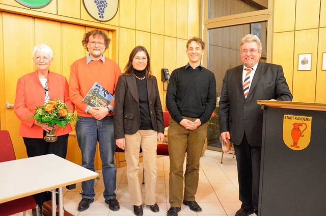 Monika Hurst und Peter Schalajda wurde...kenjos vom Brgermeister verpflichtet.  | Foto: Markus Maier