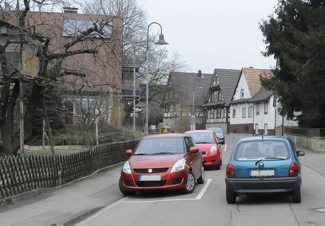 Auch dort, wo im noch nicht sanierten ... sich die Autofahrer auch daran halten  | Foto: Markus Zimmermann