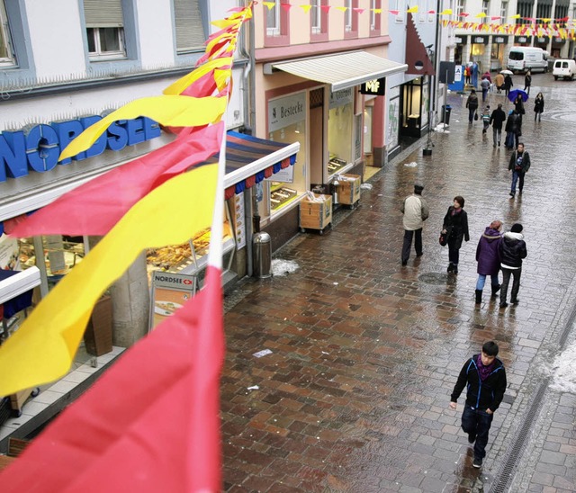 Knftig knnten  mehr Fugnger in Lr...ern fehlen laut CDU aber Parkpltze.    | Foto: Max Schuler