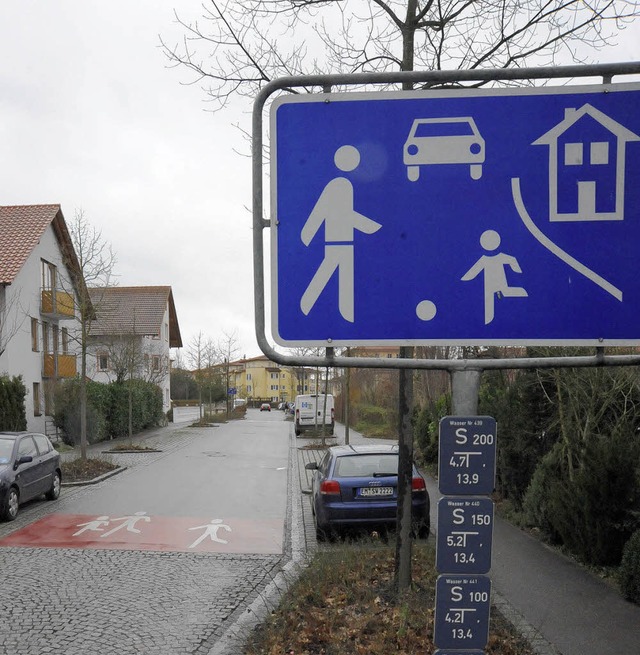 Vorbildlich, mit groem Schild, farbig...gte Bereiche im Heidach markiert, ....  | Foto: Markus Zimmermann