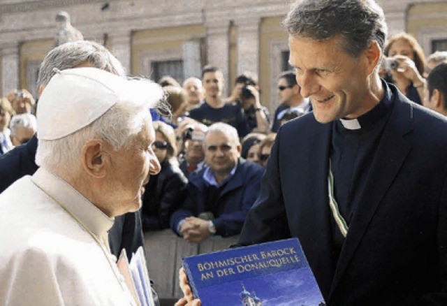 Hans-Peter Fischer, hier  bei einem Besuch bei Papst Benedikt XVI.  | Foto: privat