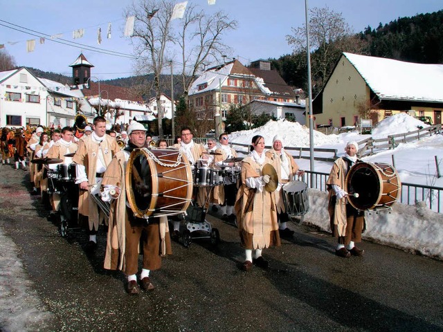 Da lachte das Narrenherz - Sonne und S...beim Wlder-Fasnachtsumzug in Marzell.  | Foto: kanmacher